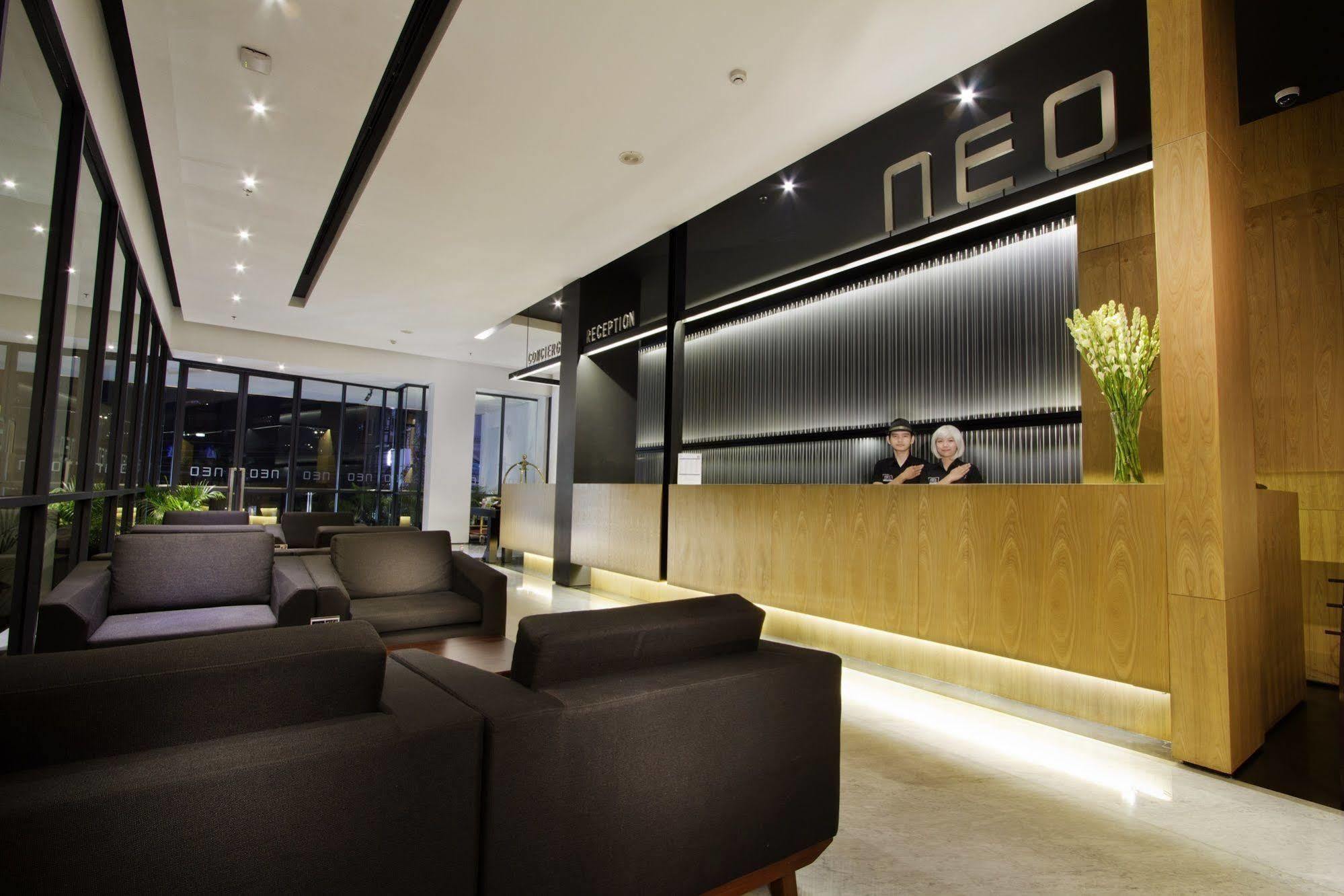 Neo Hotel Tendean Jakarta By Aston Экстерьер фото